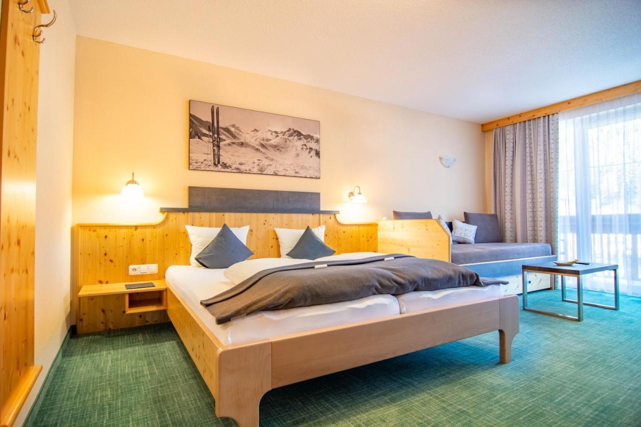 Hotel Garni Alpenhof Ischgl Dış mekan fotoğraf
