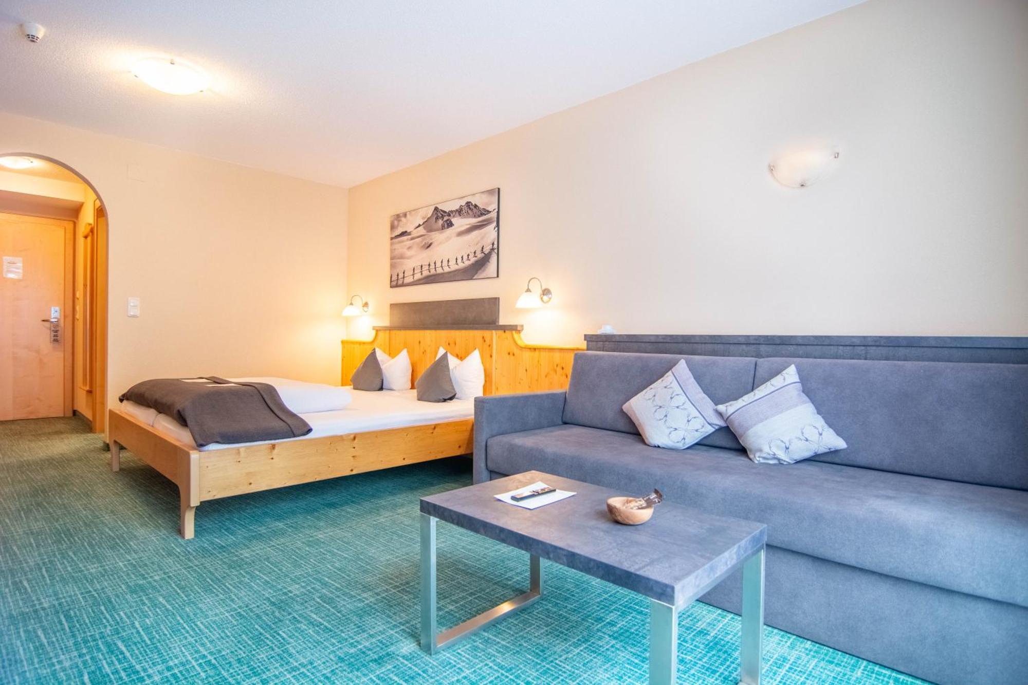 Hotel Garni Alpenhof Ischgl Dış mekan fotoğraf